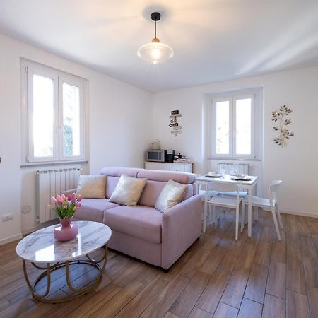 Lora Diamond Suite ,Free Parking, Self Check In,3 Комо Екстериор снимка